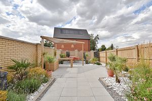 Photo 19- click for photo gallery